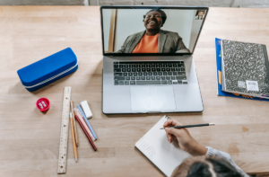 Benefícios da plataforma digital de ensino a distância