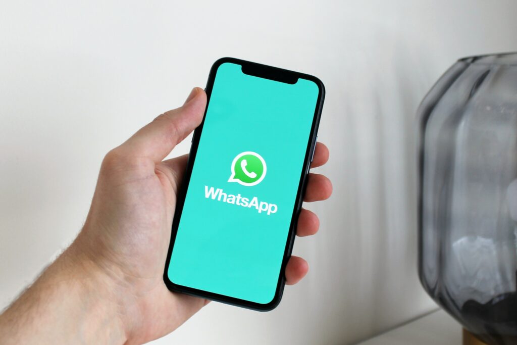 Aula pelo WhatsApp ensino à distância