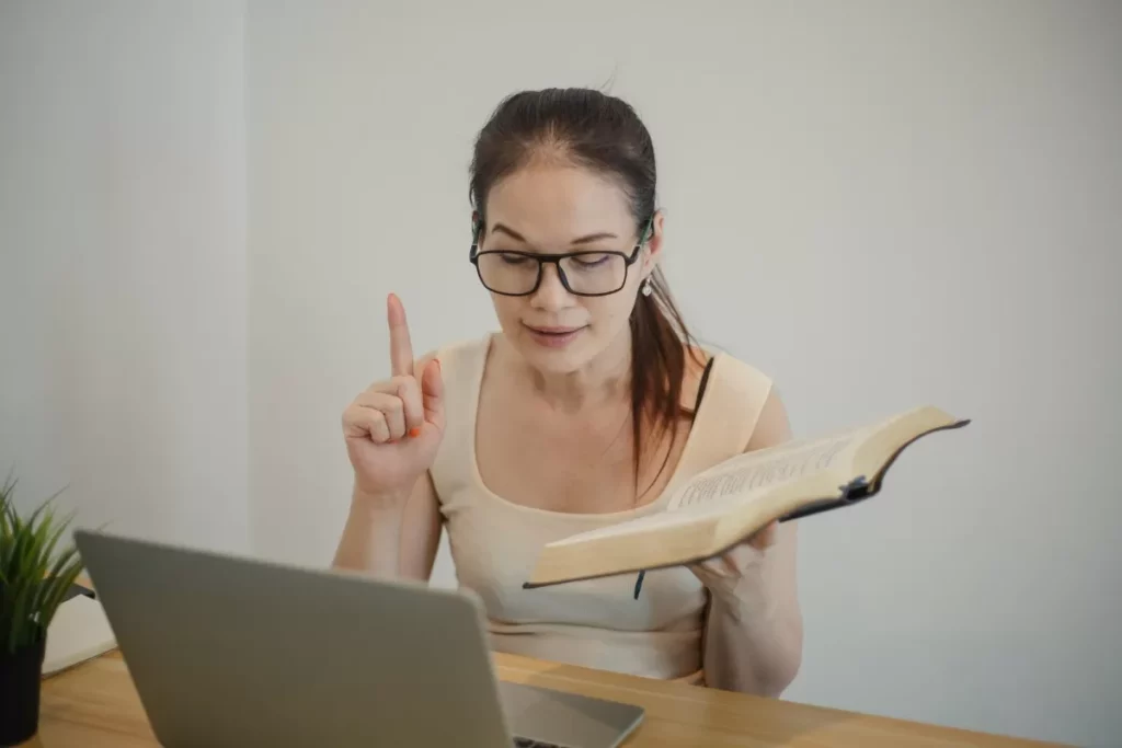 treinamento online de líderes de ministérios, treinamento online, plataforma EaD para igrejas